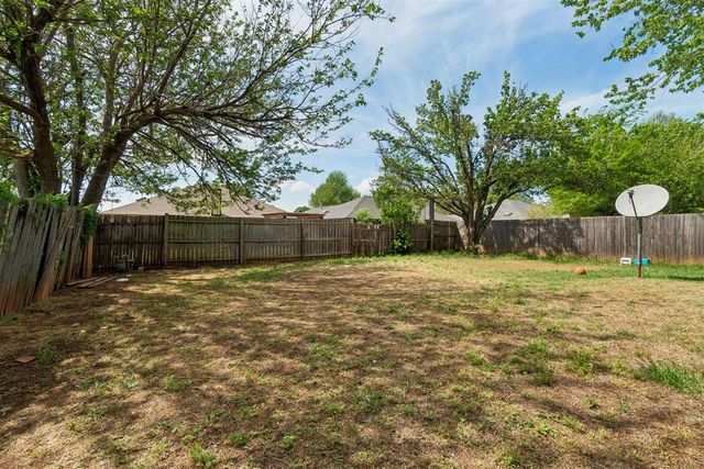 1217 Del Norte Drive, Edmond, OK 73003