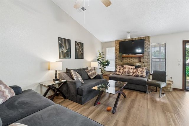 1217 Del Norte Drive, Edmond, OK 73003