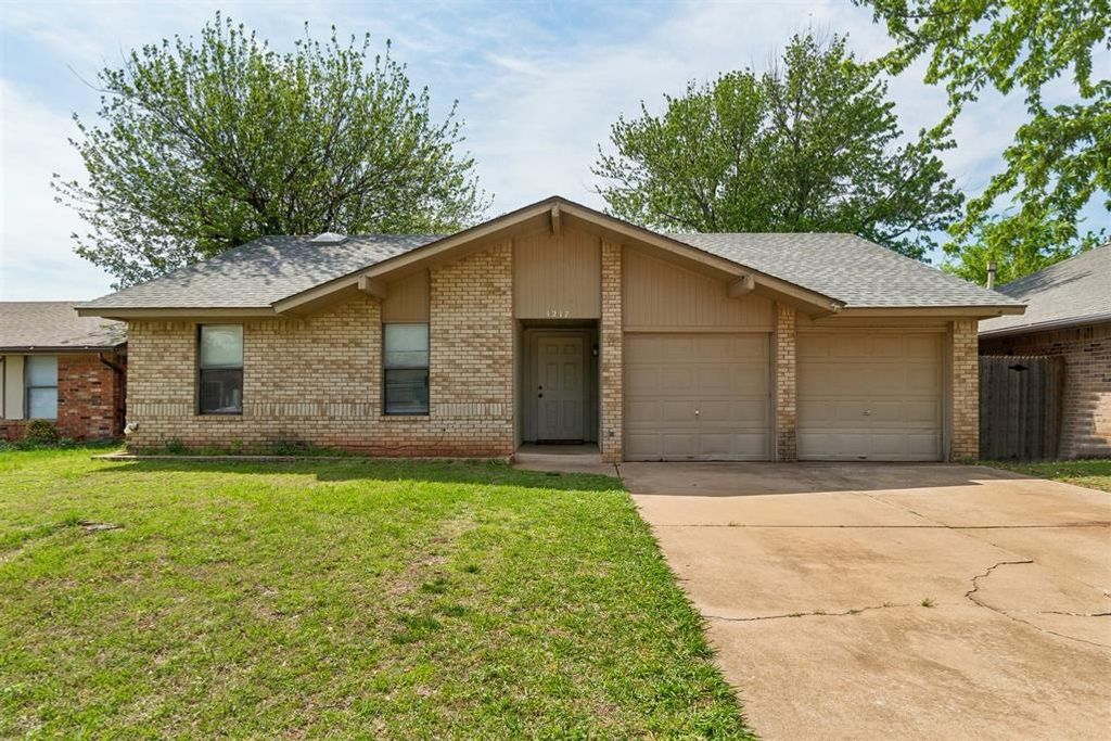 1217 Del Norte Drive, Edmond, OK 73003