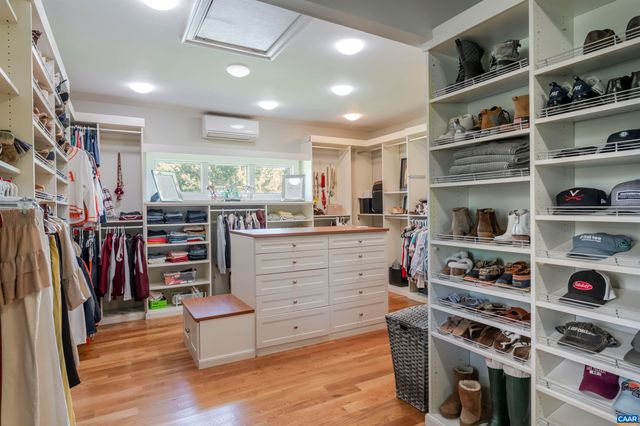 723 RETRIEVER RUN, Charlottesville, VA 22903