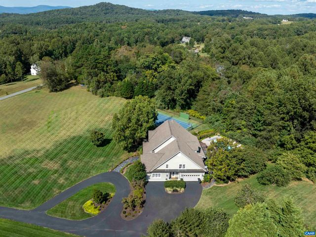 723 RETRIEVER RUN, Charlottesville, VA 22903