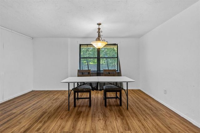 712 Penn Lane, Moore, OK 73160