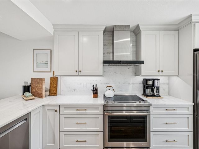141 MARINA DEL REY COURT, Clearwater Beach, FL 33767
