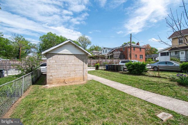 3807 20TH STREET, Washington, DC 20018