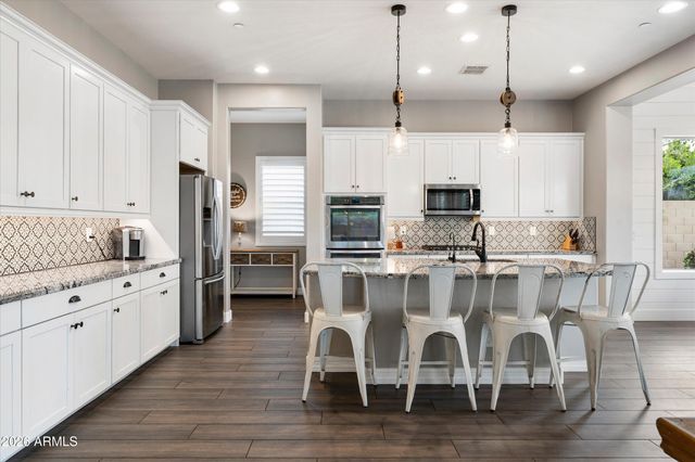 9808 W LARIAT Lane, Peoria, AZ 85383