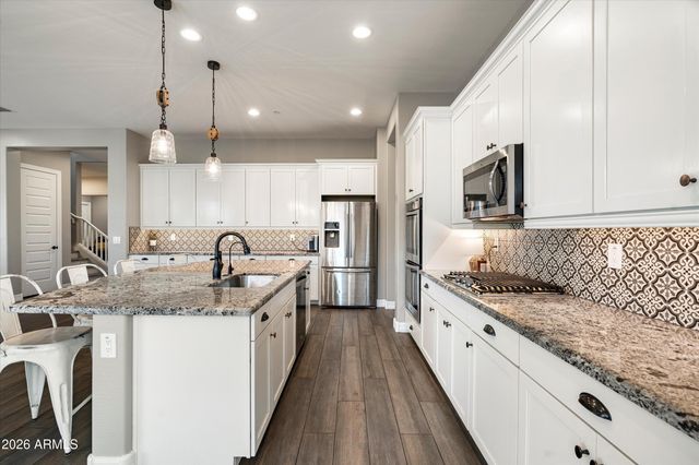 9808 W LARIAT Lane, Peoria, AZ 85383