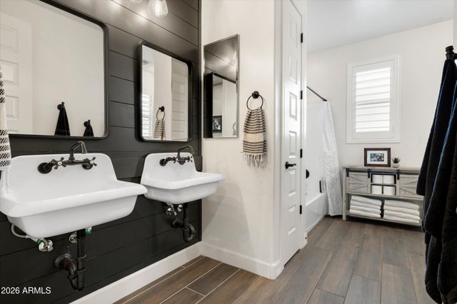 9808 W LARIAT Lane, Peoria, AZ 85383