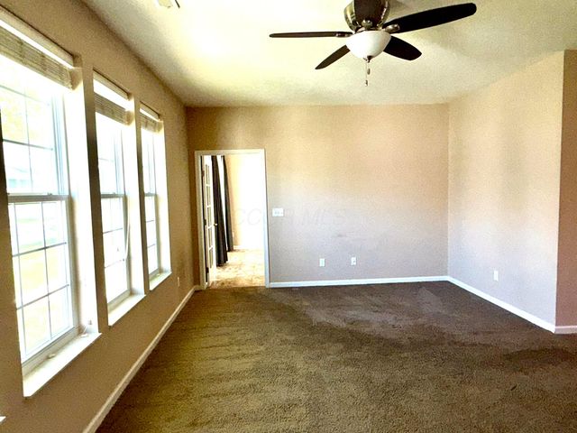 130 Lakes At Cheshire Drive, Delaware, OH 43015