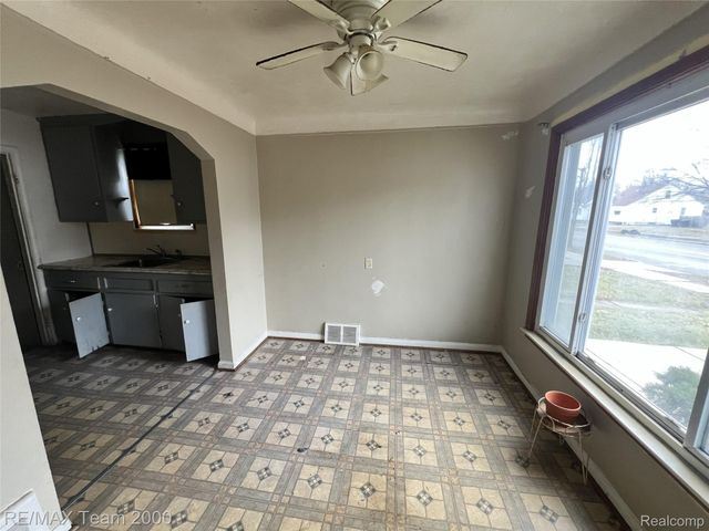 6760 Evergreen Avenue, Detroit, MI 48228