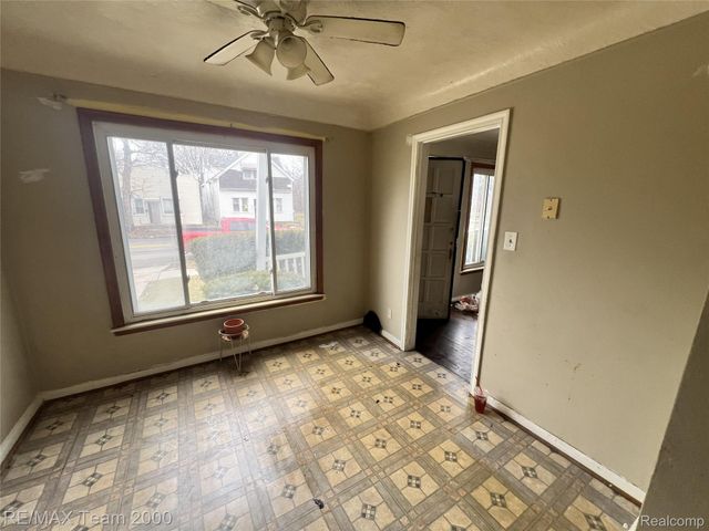 6760 Evergreen Avenue, Detroit, MI 48228