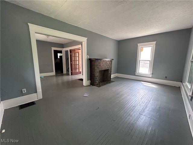 829 Yale Street, Akron, OH 44311