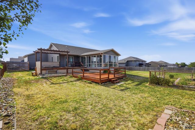 22965 MORNINGLIGHT DR, Rapid City, SD 57703