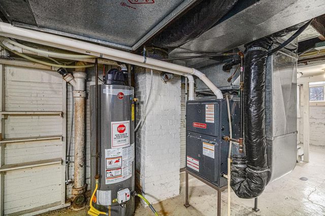 1025 Mahtomedi Avenue, Mahtomedi, MN 55115