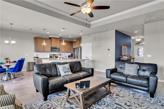 1033 Ocean Breeze, Portland, TX 78374