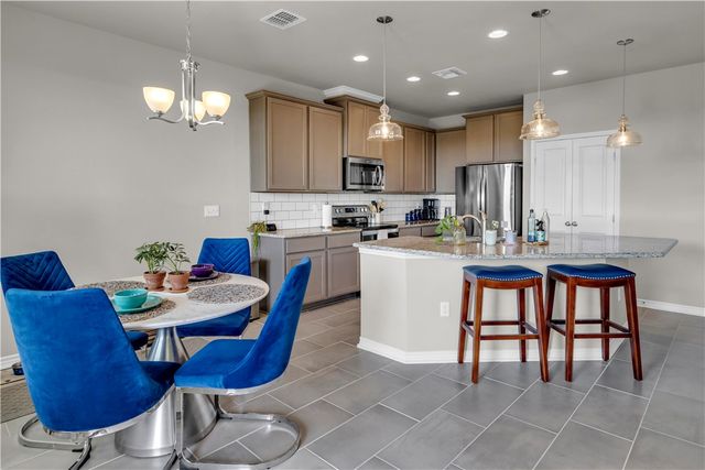 1033 Ocean Breeze, Portland, TX 78374