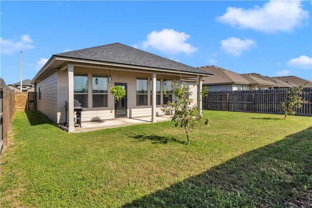 1033 Ocean Breeze, Portland, TX 78374