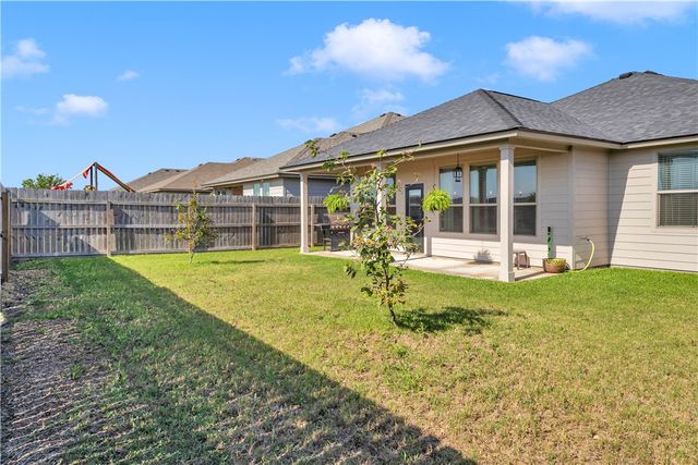 1033 Ocean Breeze, Portland, TX 78374