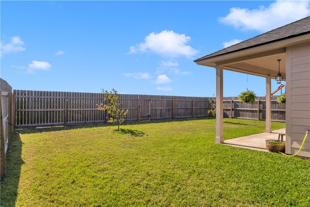 1033 Ocean Breeze, Portland, TX 78374