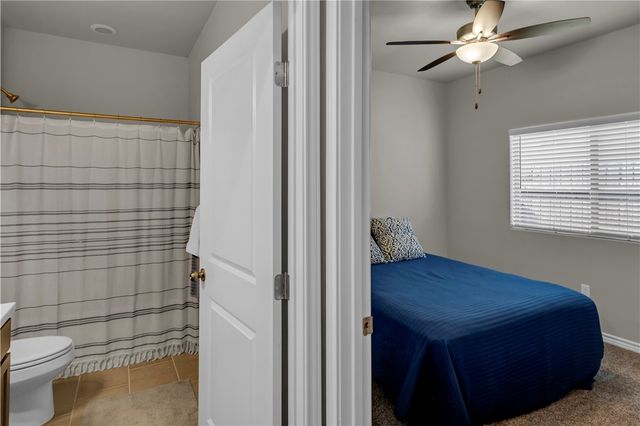 1033 Ocean Breeze, Portland, TX 78374