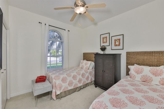 9062 PINEBREEZE DRIVE, Riverview, FL 33578