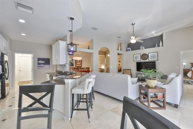 9062 PINEBREEZE DRIVE, Riverview, FL 33578