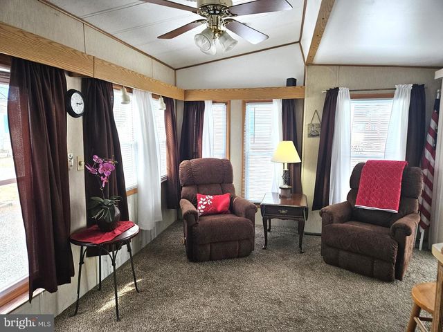 14 DEEP SEA, Berlin, MD 21811