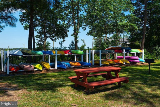 14 DEEP SEA, Berlin, MD 21811