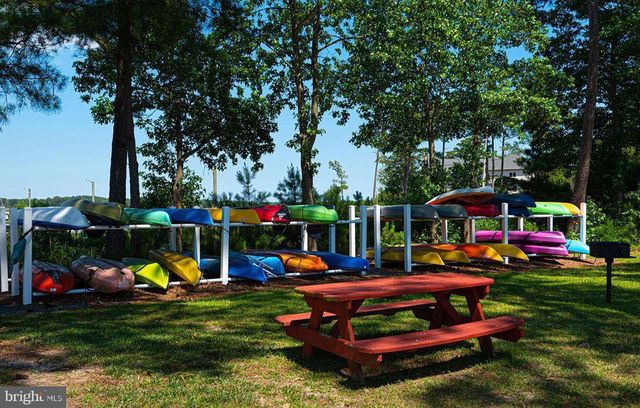 14 DEEP SEA, Berlin, MD 21811