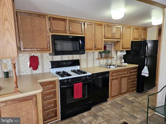 14 DEEP SEA, Berlin, MD 21811