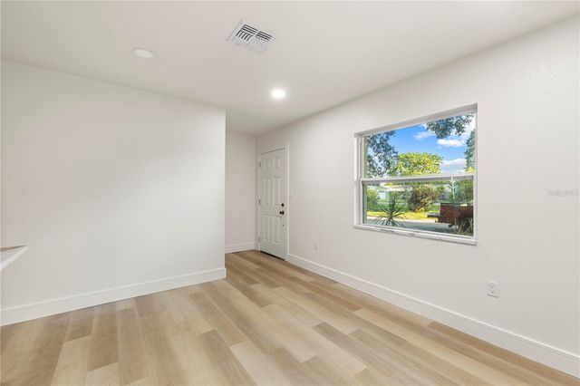 5532 6TH AVENUE N, St Petersburg, FL 33710