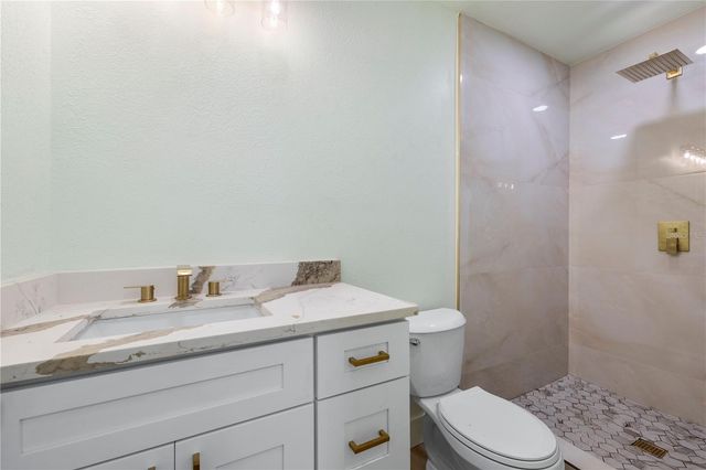 5532 6TH AVENUE N, St Petersburg, FL 33710