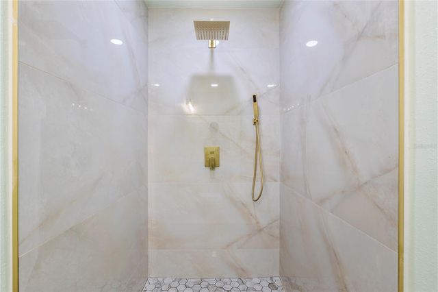 5532 6TH AVENUE N, St Petersburg, FL 33710