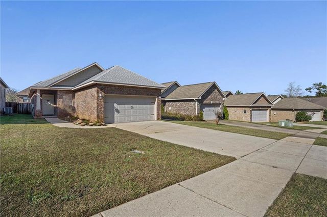 2500 Bentridge W Drive, Mobile, AL 36695