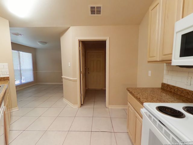 6219 Crab Orchard, San Antonio, TX 78240