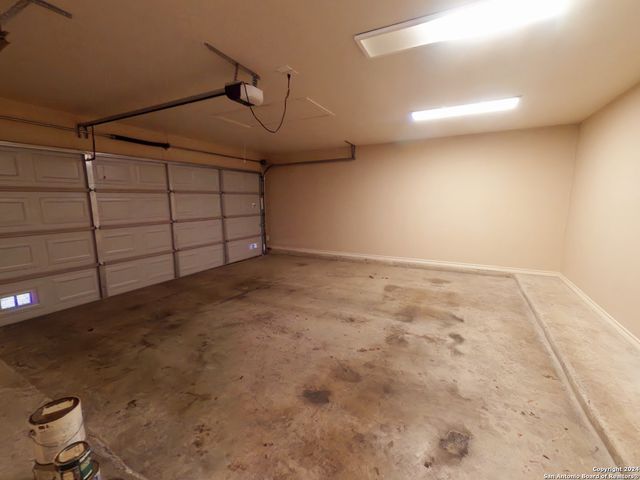 6219 Crab Orchard, San Antonio, TX 78240