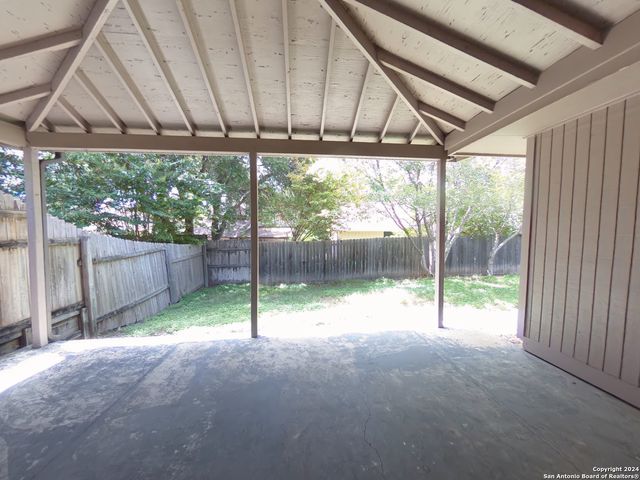 6219 Crab Orchard, San Antonio, TX 78240