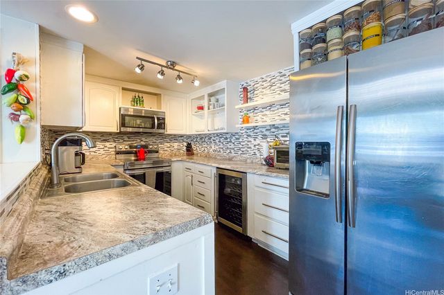 95-270 Waikalani Drive C304, Mililani, HI 96789