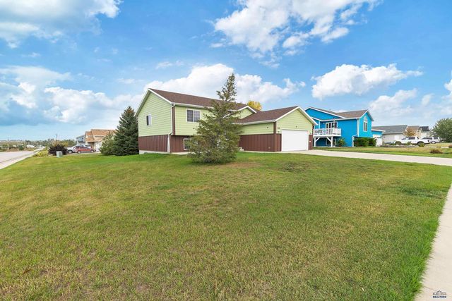 304 FREUDE LANE, Box Elder, SD 57719