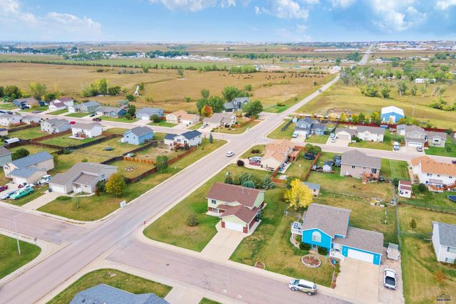 304 FREUDE LANE, Box Elder, SD 57719