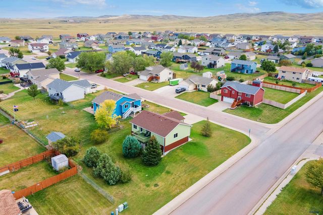 304 FREUDE LANE, Box Elder, SD 57719