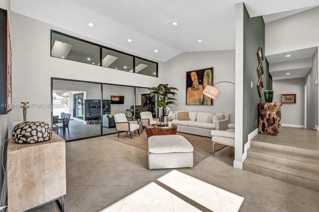 5800 SW 73rd Ave, Miami, FL 33143