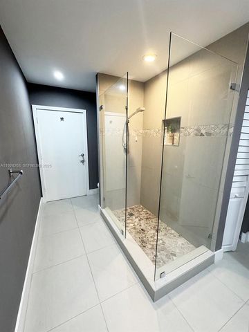 5800 SW 73rd Ave, Miami, FL 33143