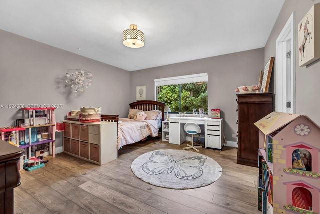 5800 SW 73rd Ave, Miami, FL 33143