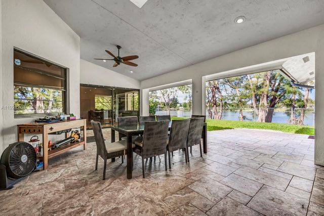 5800 SW 73rd Ave, Miami, FL 33143