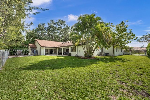 5800 SW 73rd Ave, Miami, FL 33143