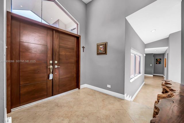 5800 SW 73rd Ave, Miami, FL 33143