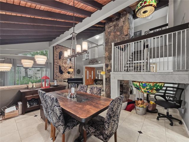 9720 E Calusa Club Dr, Miami, FL 33186