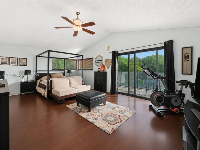 9720 E Calusa Club Dr, Miami, FL 33186