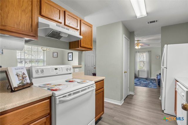 1020 N Beal Street, Belton, TX 76513