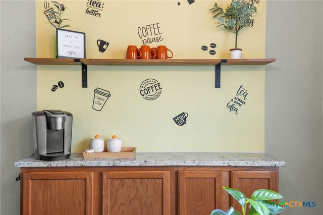 1020 N Beal Street, Belton, TX 76513